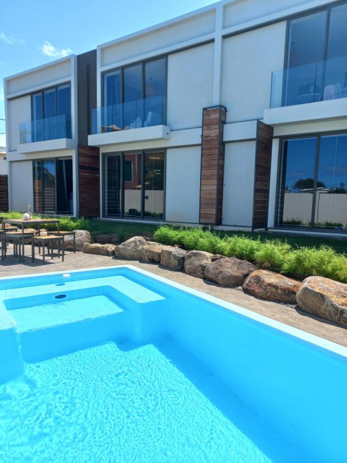 Bois Mapou Self Catering Apartments Unit 102 Riviere Noire Exterior photo